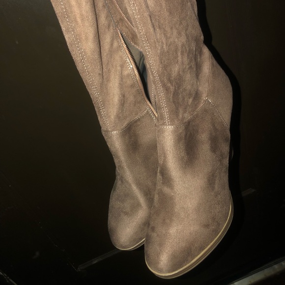Suede Knee High Boots - Picture 2 of 6